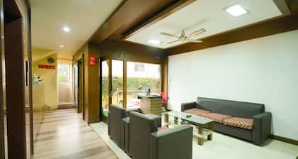 OYO 3633 Nanda Inn