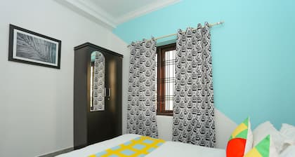 OYO 23654 Home Cozy 2BHK Aluva Metro Station