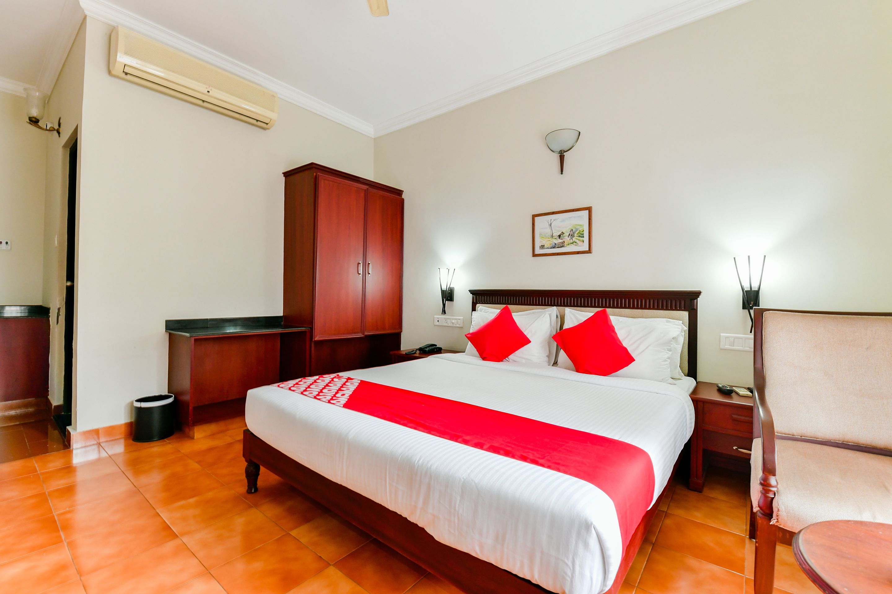 Deluxe Double or Twin Room, 1 King Bed | Free WiFi