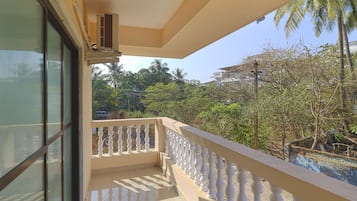 Double or Twin Room | Balcony