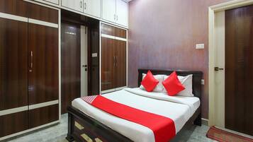 Double or Twin Room | Free WiFi