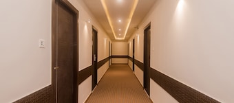 OYO 22039 Hotel Bkc Grand