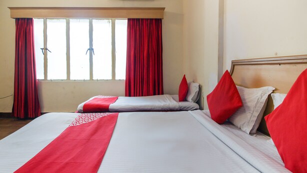 Double or Twin Room | Premium bedding, WiFi (free) - OYO 12237 Luxury Villas (Hyderabad)