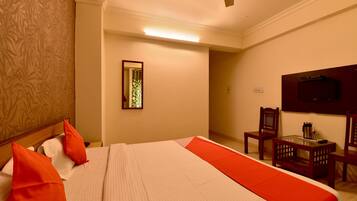 Basic Double Room | Bed sheets