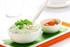 Dining - OYO 24150 SilverKey Egmore (Chennai)