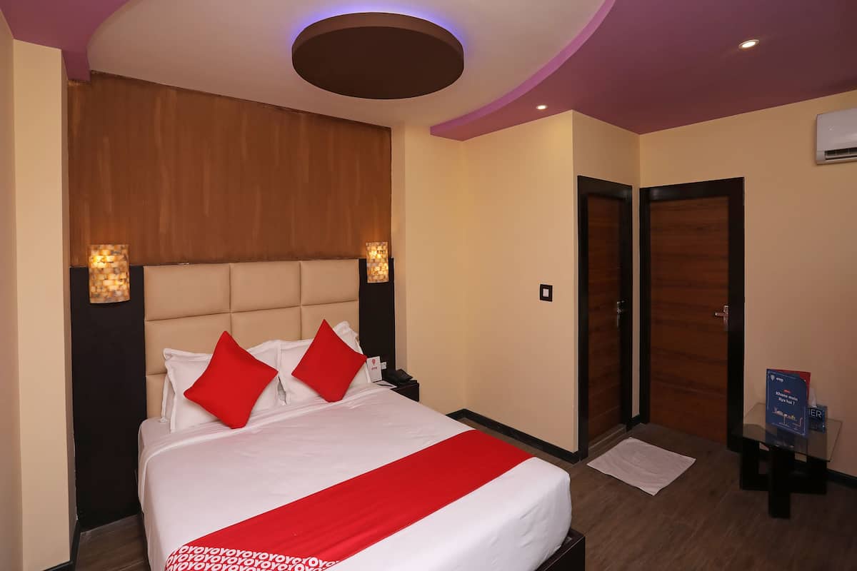 Deluxe Double or Twin Room, 1 King Bed | Free WiFi