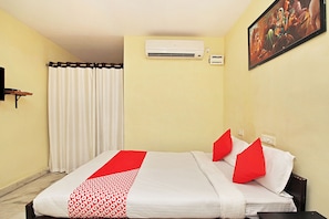 Double or Twin Room | Free WiFi