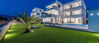 아파트먼트 & 룸 풀 빌라 마리스