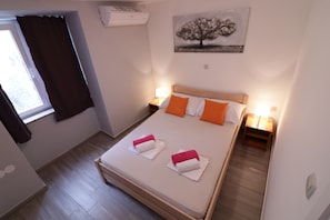 Basic Apartment, 1 Bedroom, Non Smoking (A1) | Free WiFi, bed sheets - Apartments in City Center Ventus (Novalja)