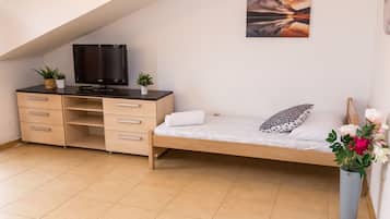 طراز فريد لكل وحدة ومكواة/لوح كي وواي فاي مجانًا وملاءات أسرّة