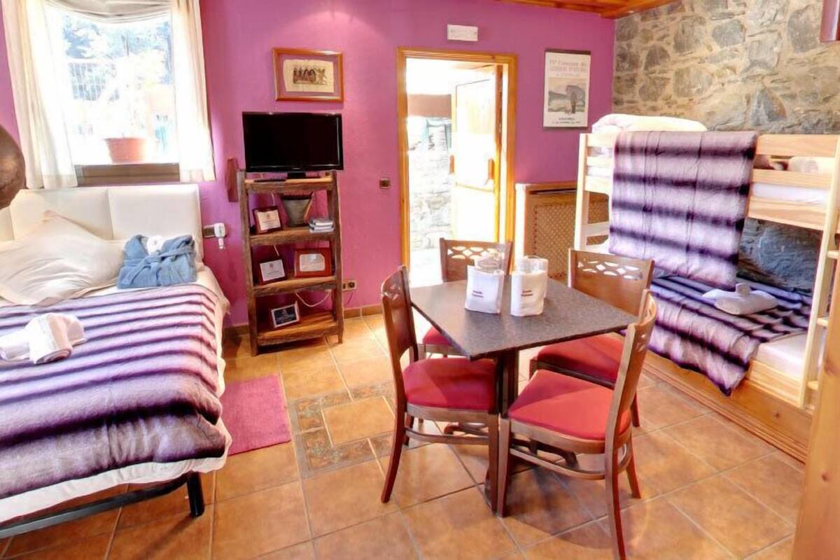 Quadruple Room, Valley View | In-room safe, desk, WiFi (free), bed sheets