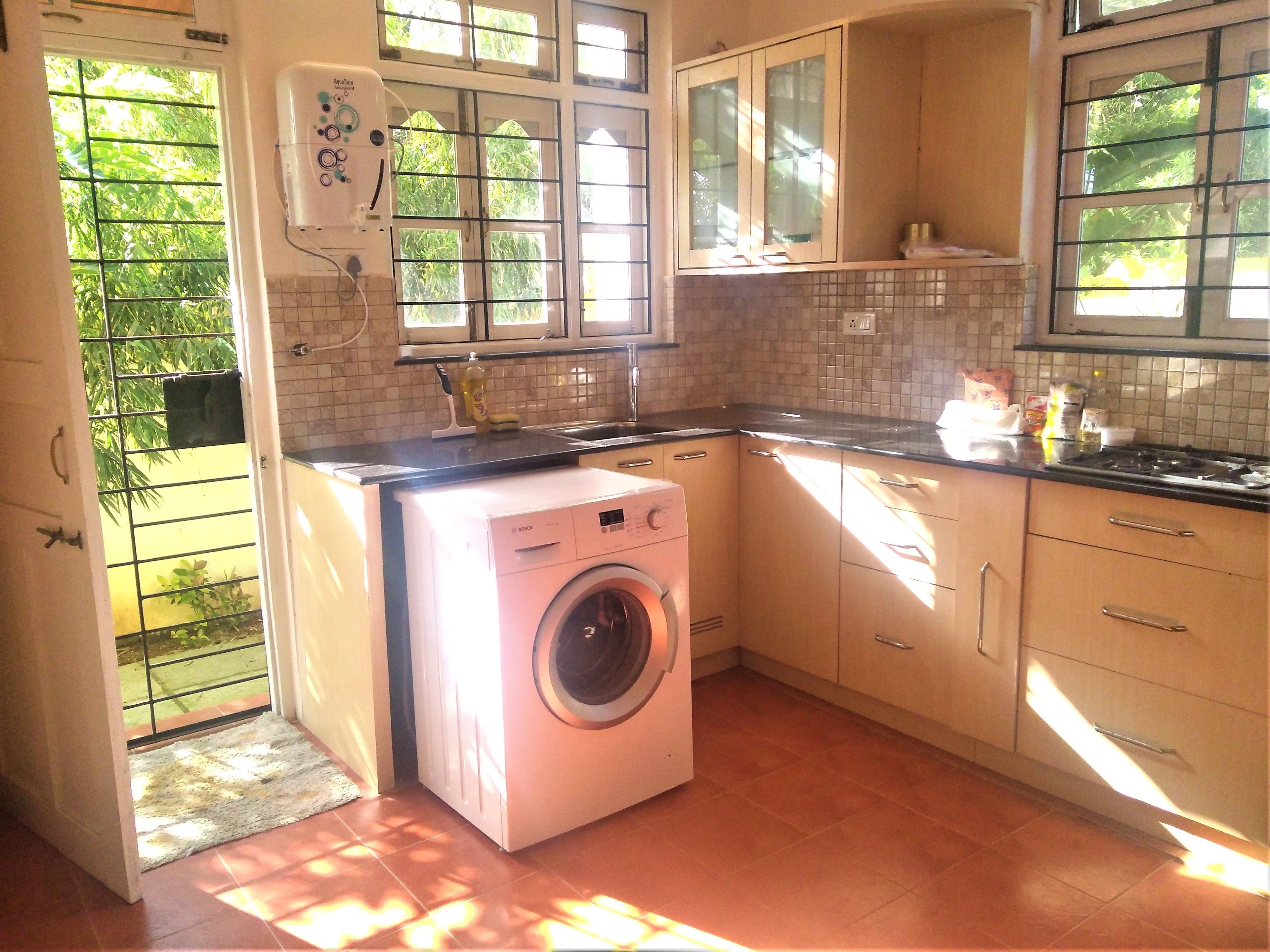 Comfort-Villa, 4 Schlafzimmer | Eigene Küche | Kühlschrank, Mikrowelle, Kochgeschirr/Geschirr/Besteck