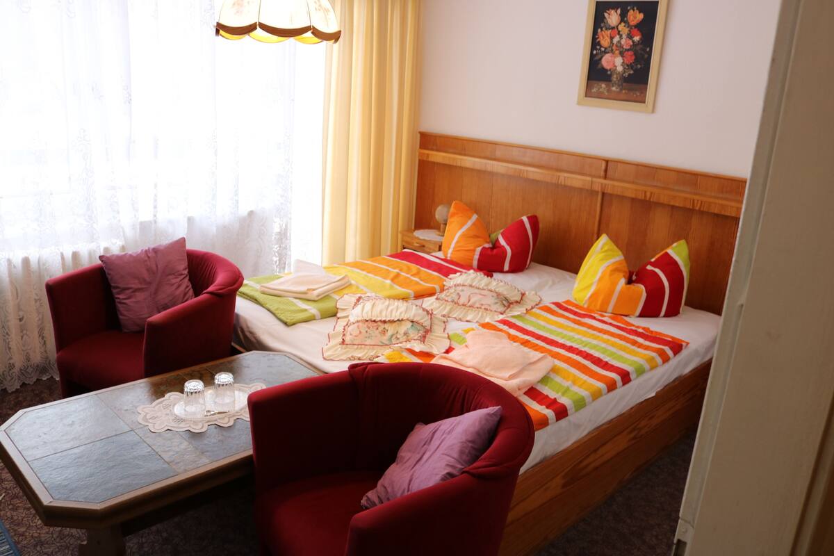 Standard Double Room, 1 King Bed, Non Smoking, Garden View
