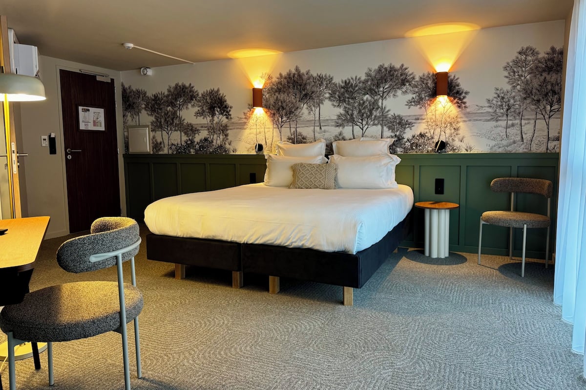 Literie de qualité supérieure, matelas Select Comfort, bureau