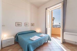 Panoramic Double Room, Ensuite, Sea View (Terrazza) | Interior - Palau Marco Polo (Alghero)