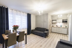 Luxury Apartment, Jetted Tub (2) | Free WiFi, bed sheets - Apartamenty Luxury - Sybirakow 10 (Bialystok)