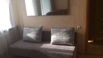 Huoneisto | Työpöytä, silitysrauta/-lauta, ilmainen Wi-Fi, vuodevaatteet