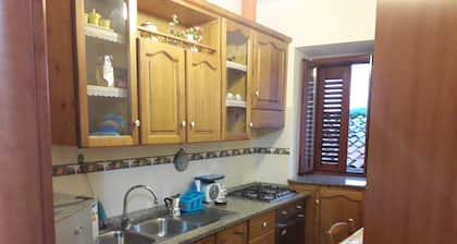 Melino House Small