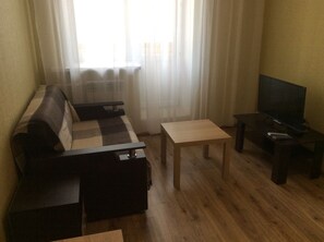 Apartment, 1 Bedroom | Iron/ironing board, free WiFi