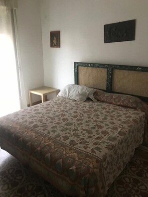 House, 5 Bedrooms | 5 bedrooms, iron/ironing board - Villa Gallo Antony (Patti)