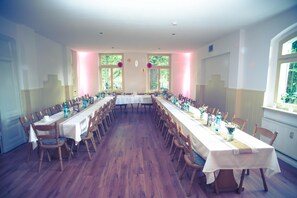 Daily buffet breakfast (EUR 7 per person)