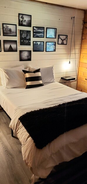Romantic Cottage, Multiple Beds
