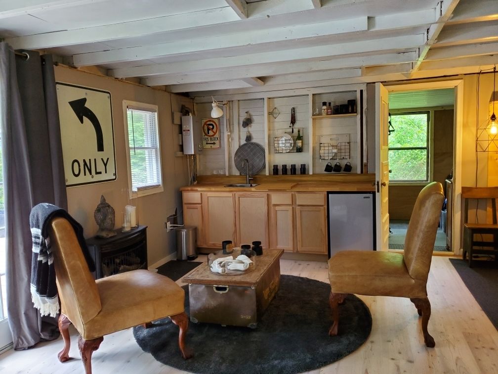 Romantic Studio Suite, 1 Queen Bed, Non Smoking, Kitchenette | Room amenity