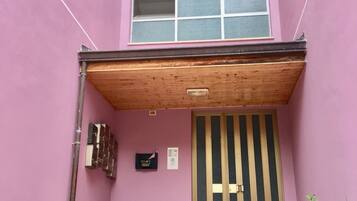 EntrĂ©e de lâhĂ©bergement