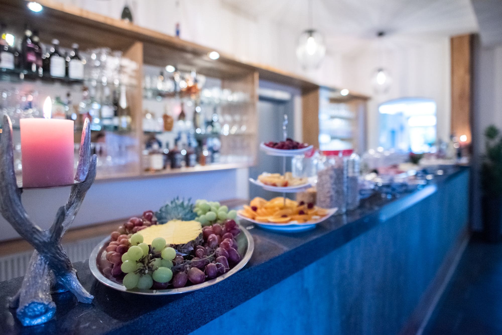 Breakfast, lunch, dinner served; Mediterranean cuisine 