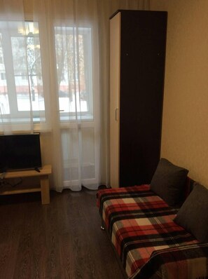 Apartemen | Meja kerja, setrika/meja setrika, Wi-Fi gratis, dan seprai linen