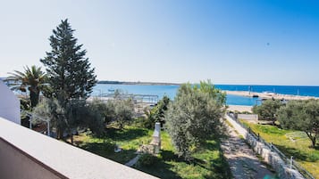Apartment, 2 Schlafzimmer, Terrasse, Meerblick (A4) | Garten