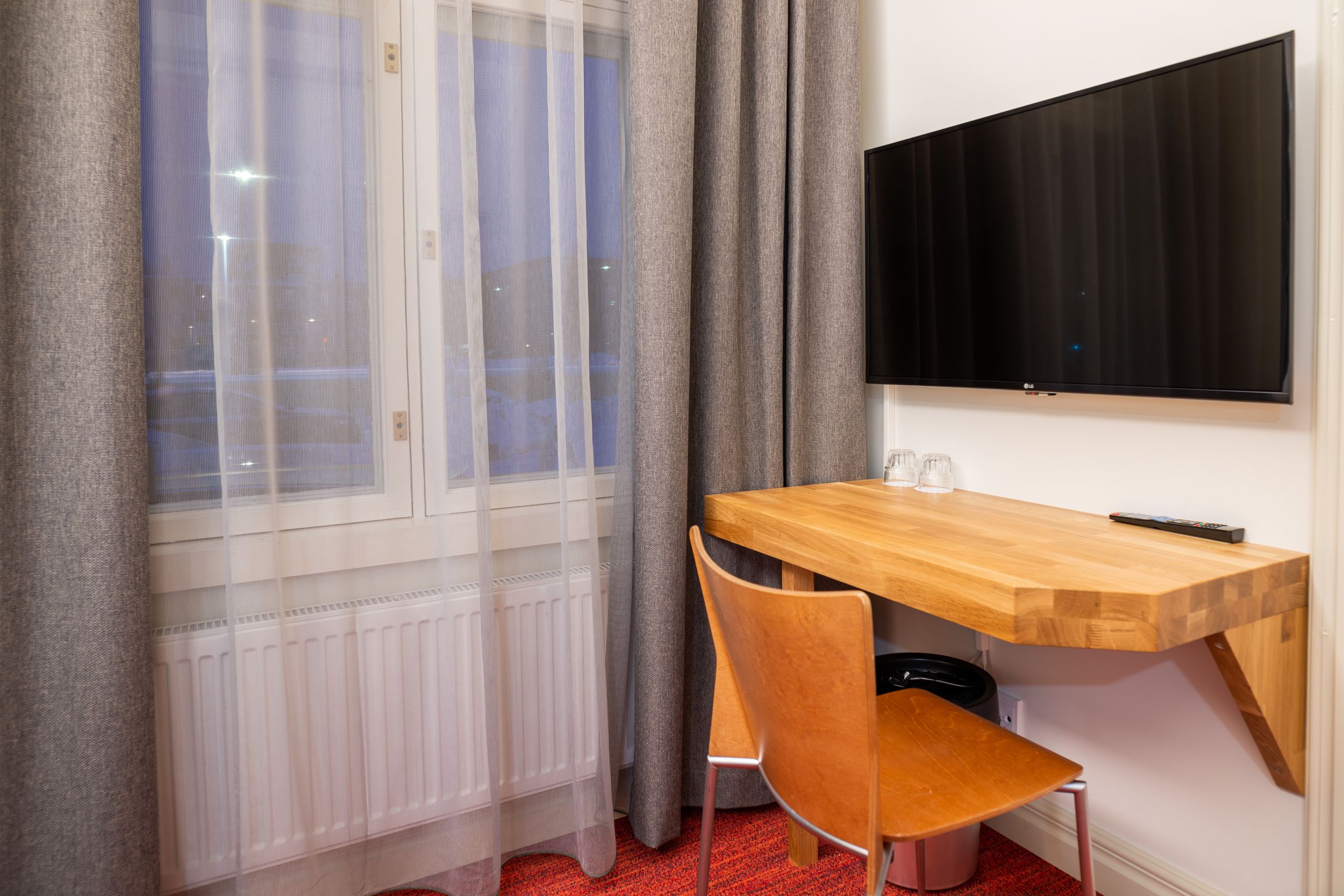 comfort room, 1 queen bed | desk, blackout curtains, soundproofing, iron/ironing board