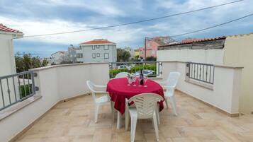 Departamento, 2 habitaciones, Terraza, vista al mar (A2) | Balcón