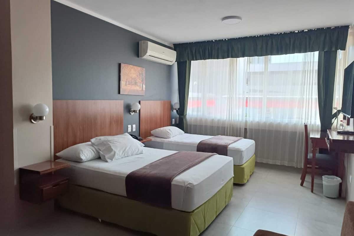 double room, 2 single beds | in-room safe, free wifi, bed sheets