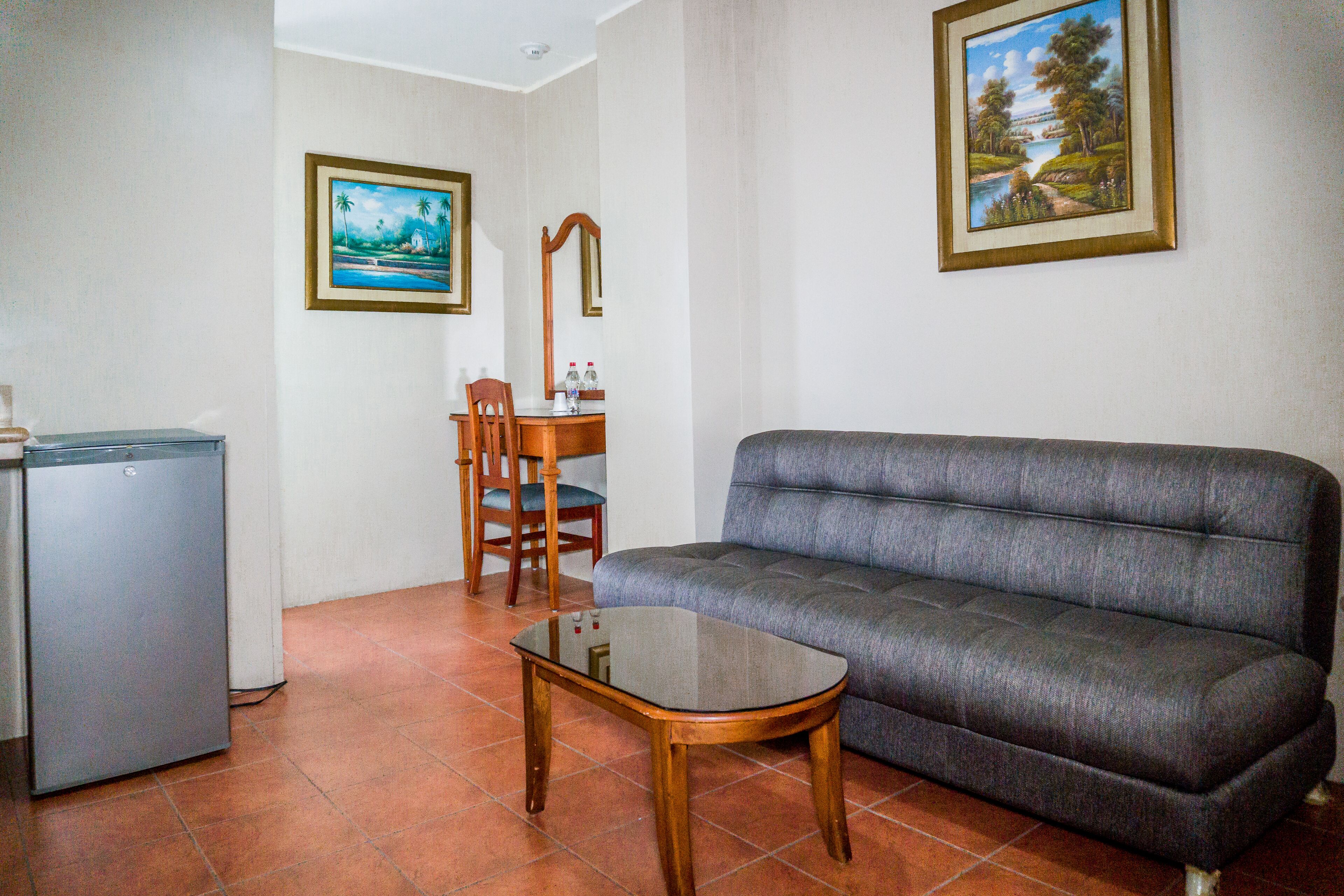 ジュニア スイート クイーンベッド 1 台 禁煙 | 専用キッチン