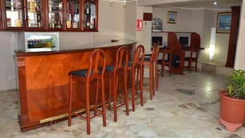 酒吧(店内)