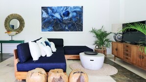 Unclassified image, 3 of 25, button - Canggu Beach Break Villa (Canggu)