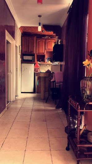 Classic Apartment, Multiple Beds | Private kitchen