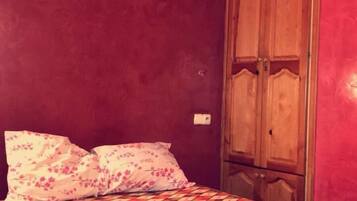 Classic Apartment, Multiple Beds | 1 bedroom, WiFi, bed sheets