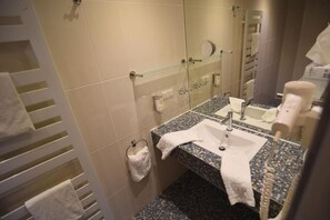 Free toiletries, hair dryer, towels - Haus am Meer (Wunstorf)