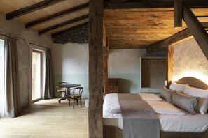Luxury Suite | Premium bedding, down comforters, Select Comfort beds - Rössl Bianco b&b&b (Merano)