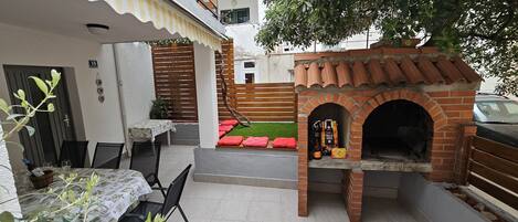 BBQ/picnic area