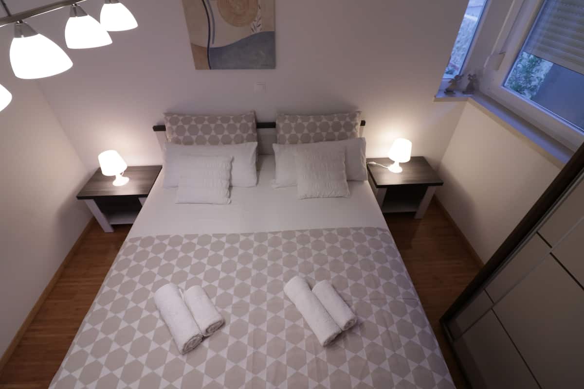 Deluxe Apartment, Balcony | Free WiFi, bed sheets