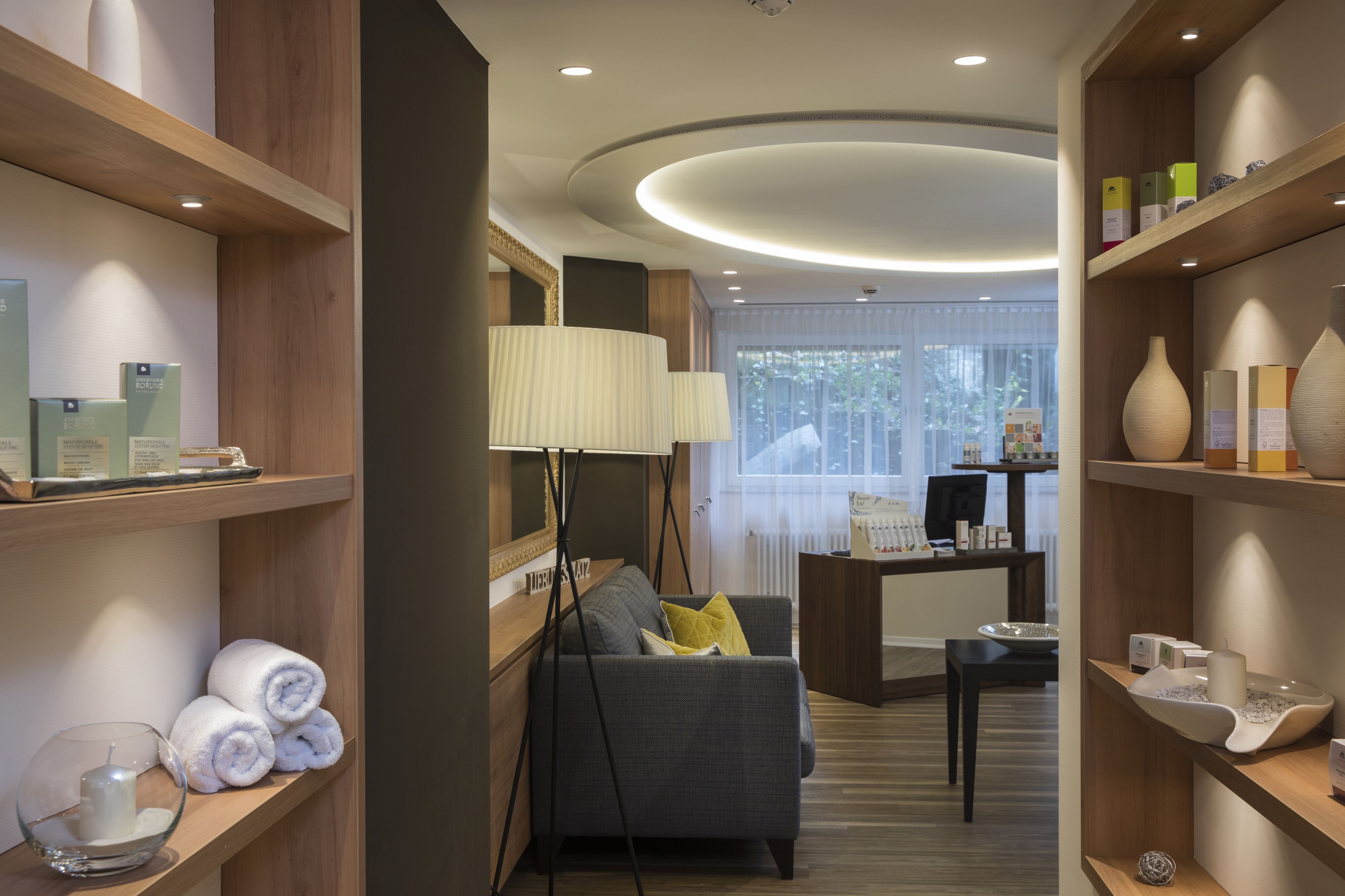 sauna, hot tub, body treatments, hot stone massages