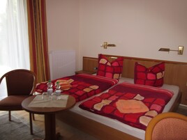 Cubrecamas, wifi gratis y ropa de cama 