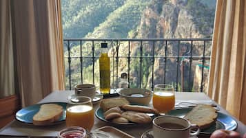 Breakfast meal