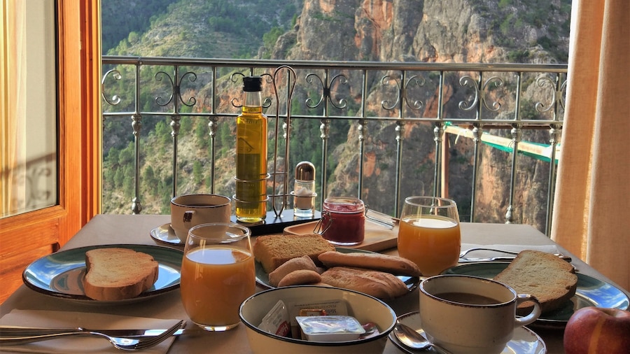 Miralmundo Alojamientos Rurales Ayna - HOSTAL RURAL