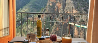 Miralmundo Alojamientos Rurales Ayna - HOSTAL RURAL