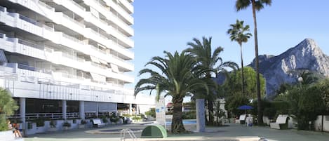 室外泳池