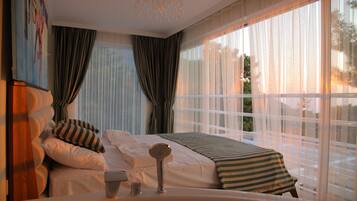 Vila, Bebas Asap Rokok | Tirai kedap cahaya, Wi-Fi gratis, dan seprai linen